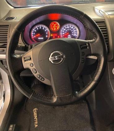 NISSAN SENTRA 2.0 16V FLEX 4P AUTOMÁTICO